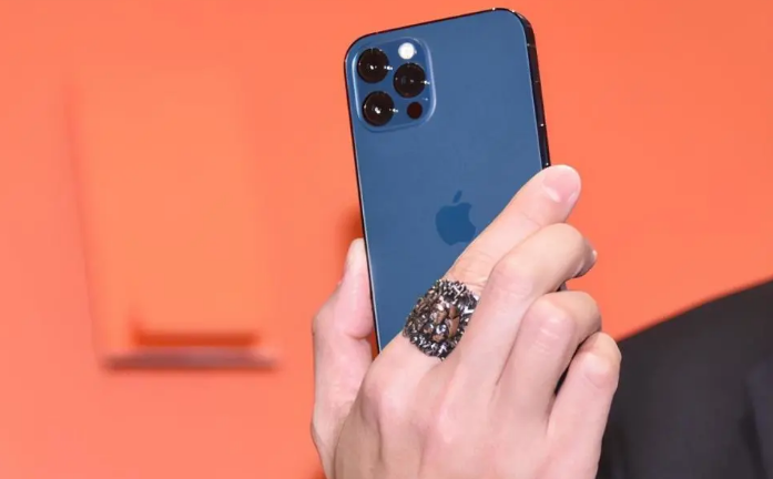 连山苹果手机维修分享iPhone12系列重启方法教程 